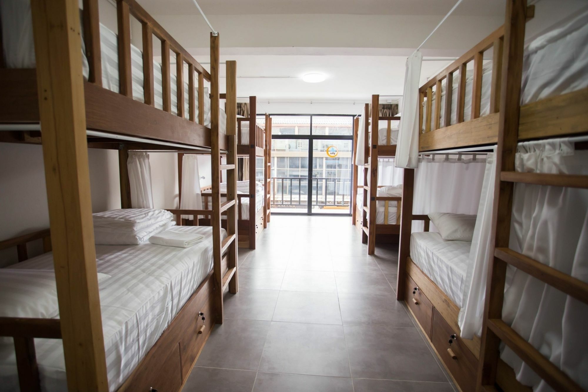 Yha Thapae Station Hostel Chiang Mai Buitenkant foto