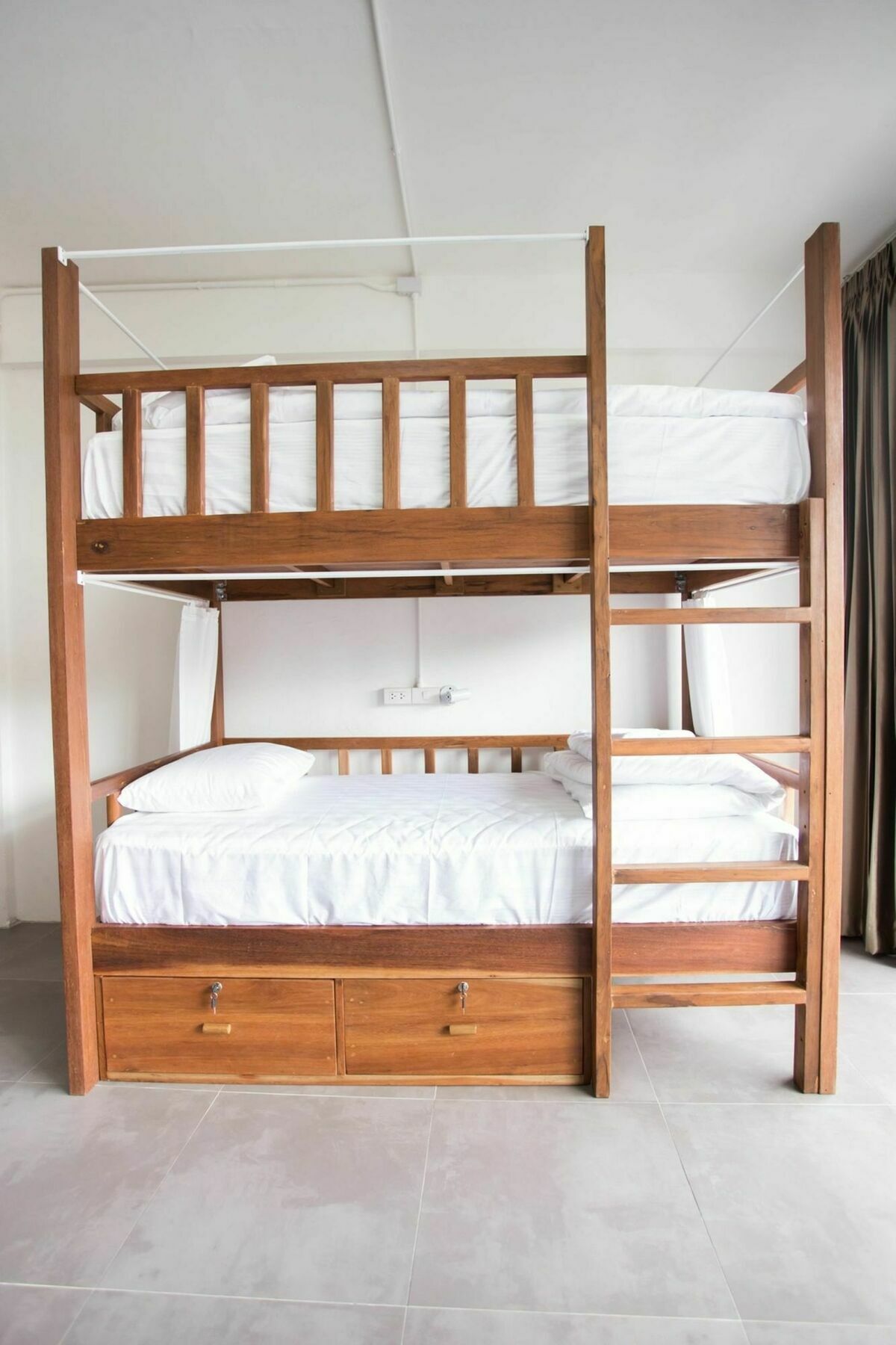 Yha Thapae Station Hostel Chiang Mai Buitenkant foto